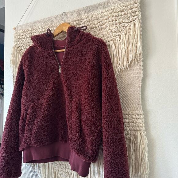 Lululemon Textured Fleece 1/2 Zip - Picture 2 of 8